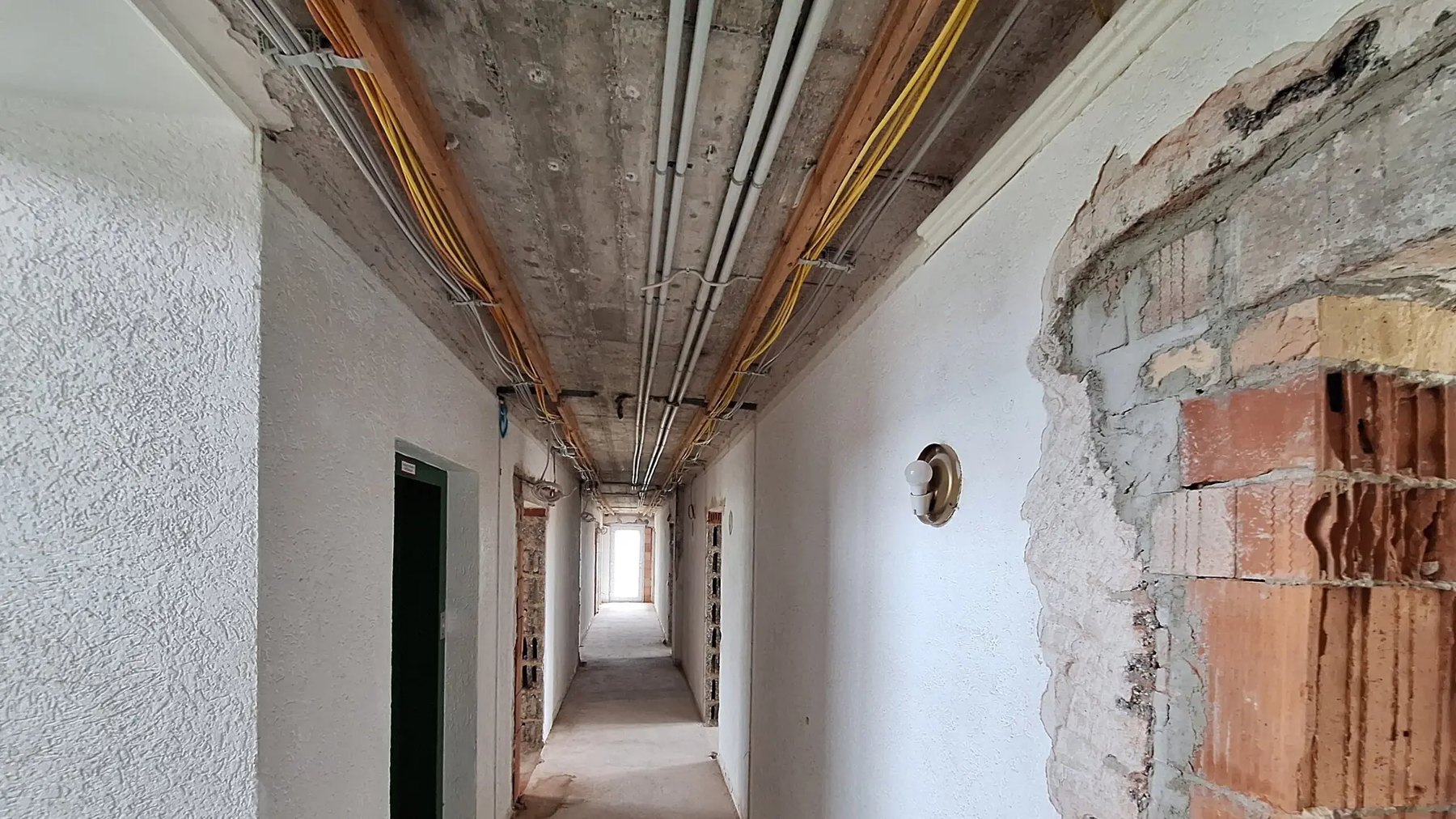 RH by Salm – Flur im Rohbau